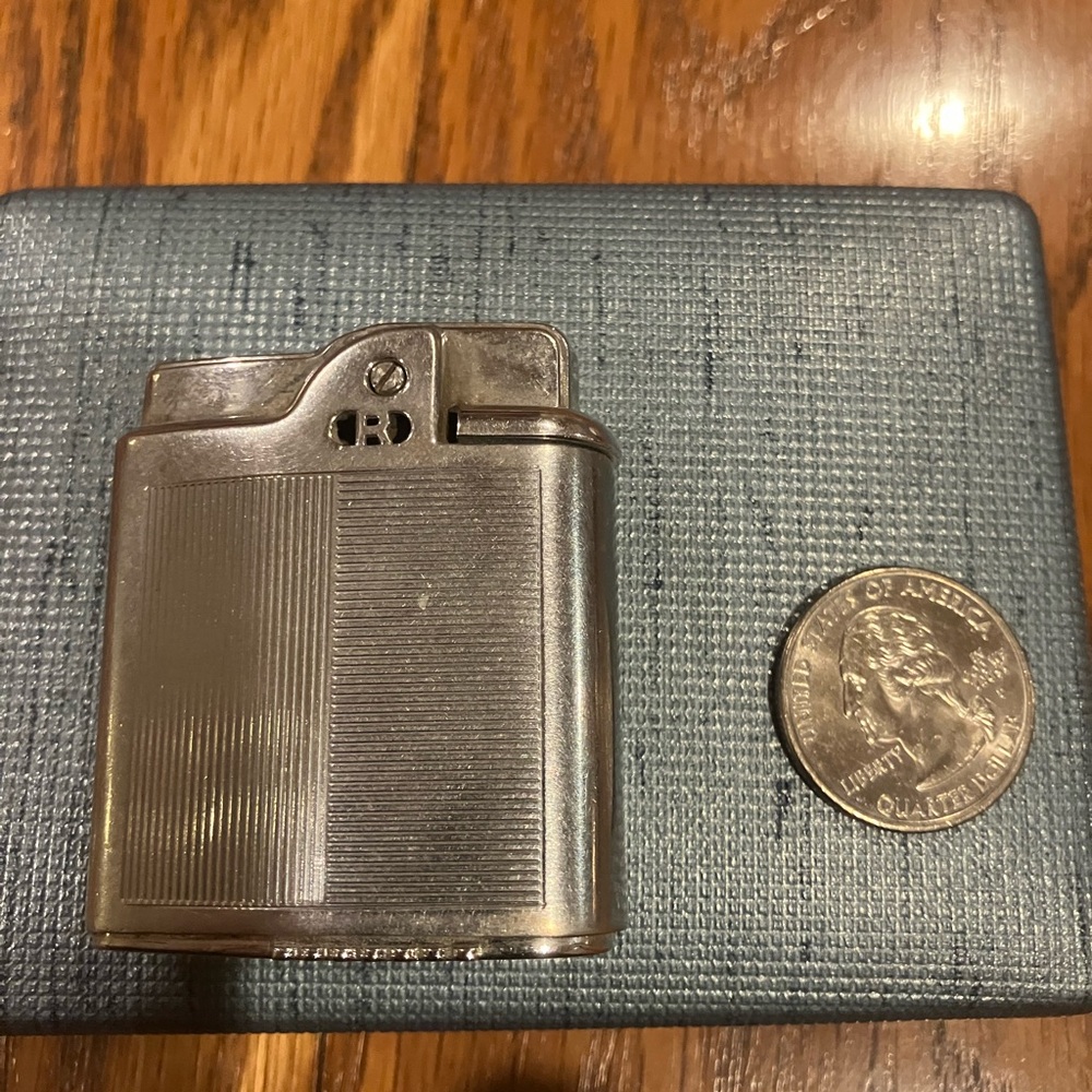 Vintage Ronson Whirlwind Imperial lighter